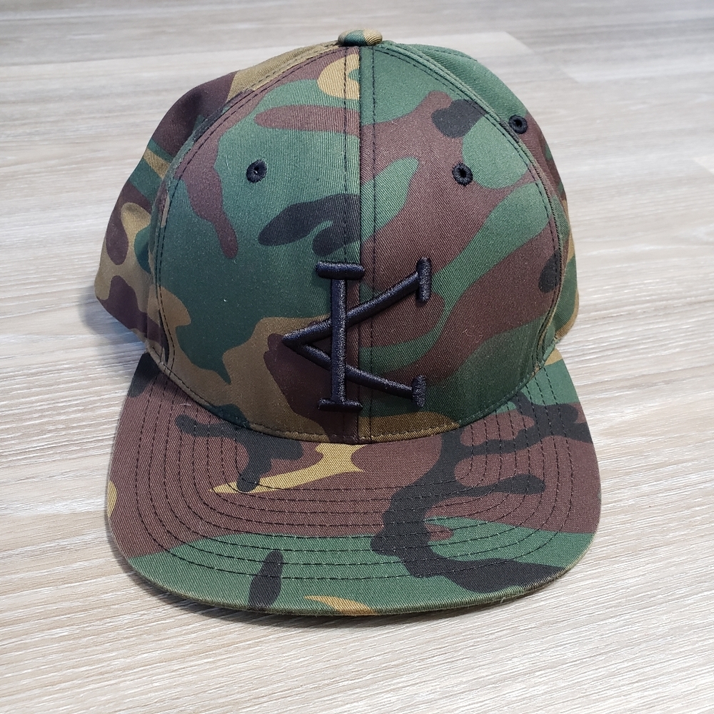 Caffeine and Kilos Classic Snapback Hat